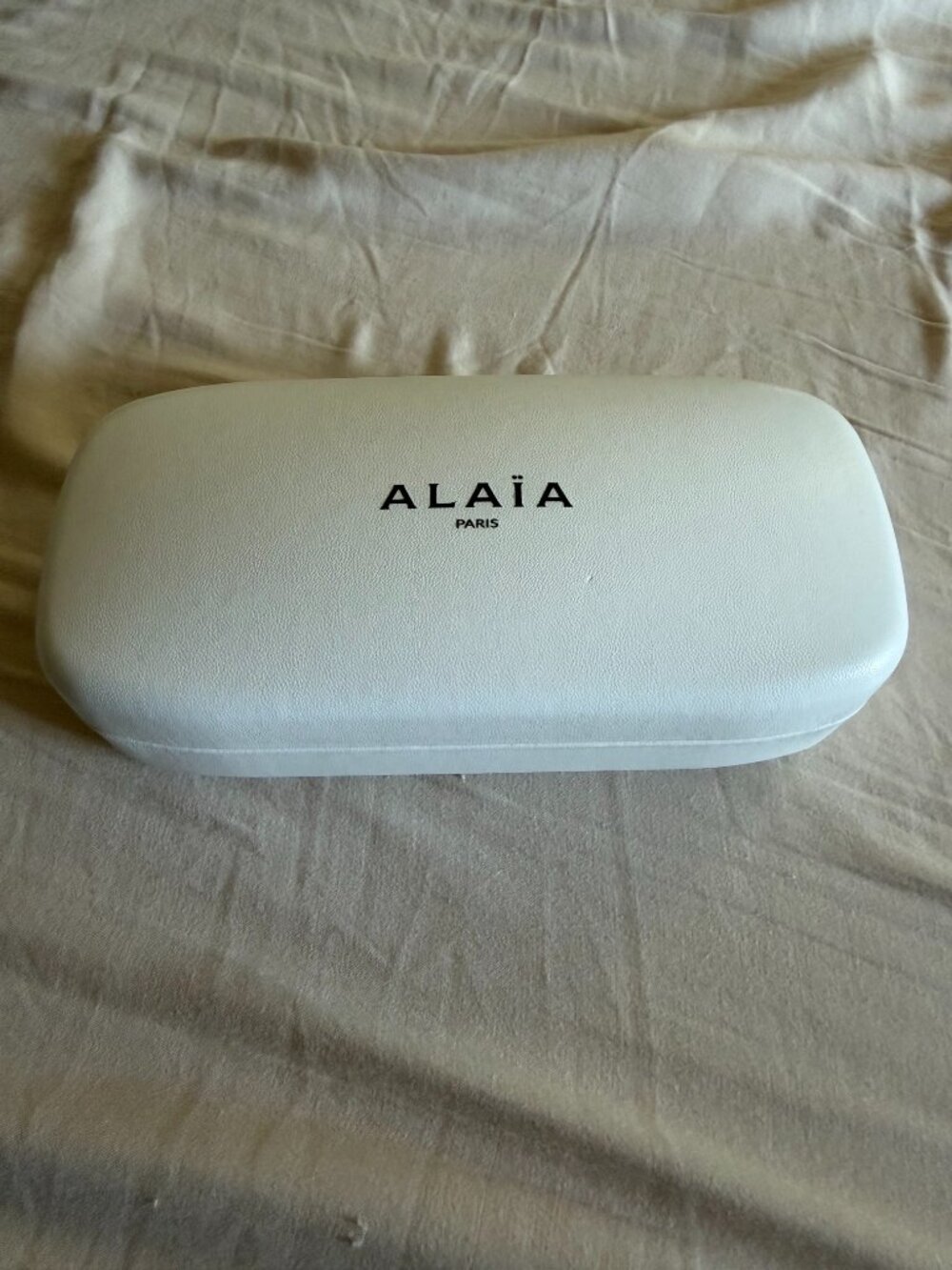 BRAND NEW ALAÏA CAT-EYE SUNGLASSES AT A STEAL!